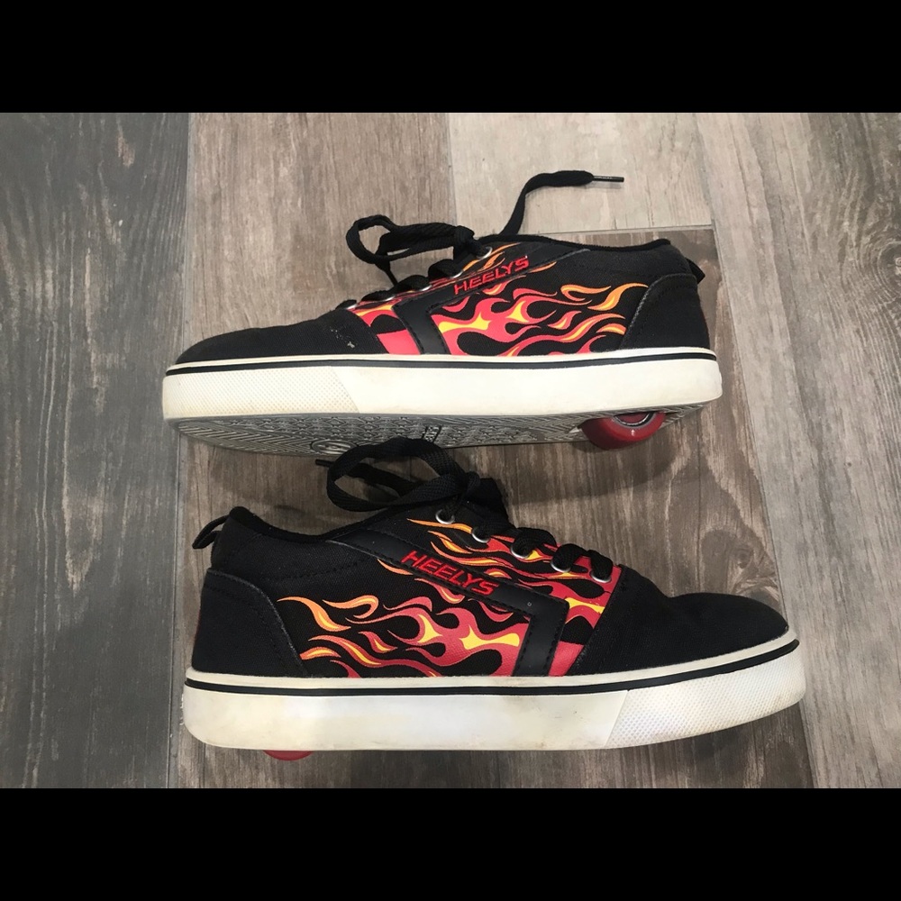 HEELYS Pro 20 Flame Print Sneaker Black Roller Skate Shoe Womens 7.5 youth Sz 6